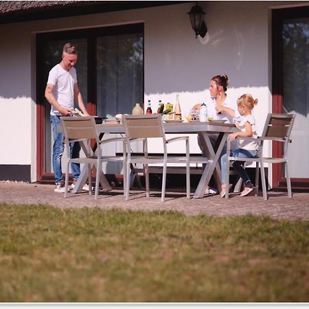 Holiday Resort Van Der Valk, Linstow Dobbin-Linstow Экстерьер фото